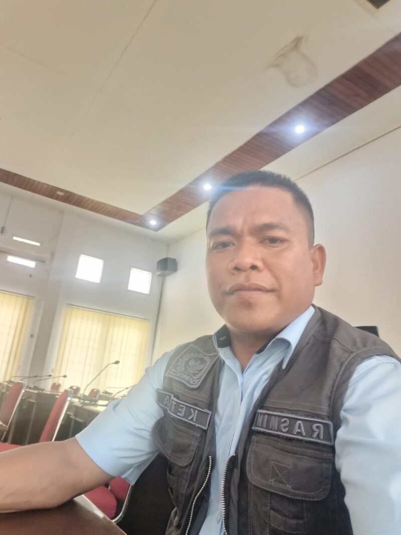 Ketua Pansus, Rasmin (Anggota DPRD Muna dari Partai Demokrat). (Foto:Afrizal) 