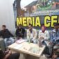 Masyarakat Desa Tapi-Tapi Kecamatan Marobo Kabupaten berdialog bersama Kasi Intel Kejari Muna, Hamrullah terkait laporan penggunaan dana desa Tapi-Tapi. (Foto:Afrizal) 