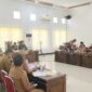 Rapat Gabungan Komisi I dan Komisi III DPRD Muna bersama Asisten III, Dikbud dan BKPSDM Muna. (Foto:Iman) 