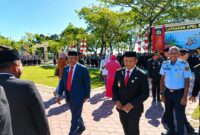 Bupati Mubar, La Ode Darwin Sekaligus sebagai Ketua Umum Kerukunan Keluarga Masyarakat Muna (KKMM). (Foto:Afrizal) 